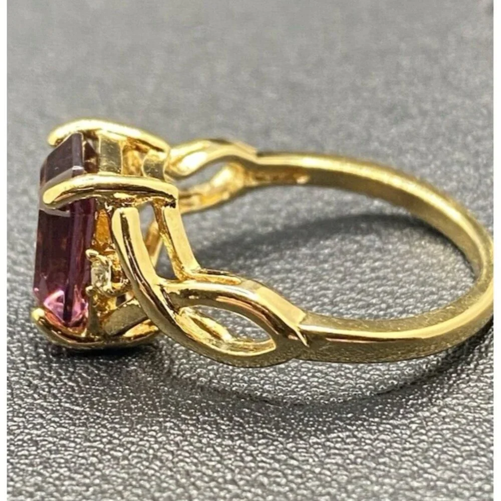 Emerald Cut Amethyst Ring CZ Accent 14k Yellow Gold Plated Size 7 Wt 3 Grams - Picture 2 of 13